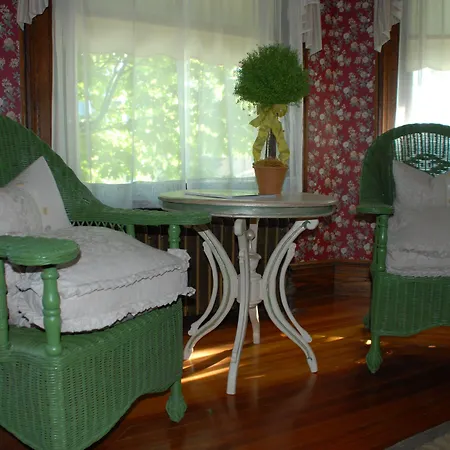 Circular Manor Bed And Breakfast-2